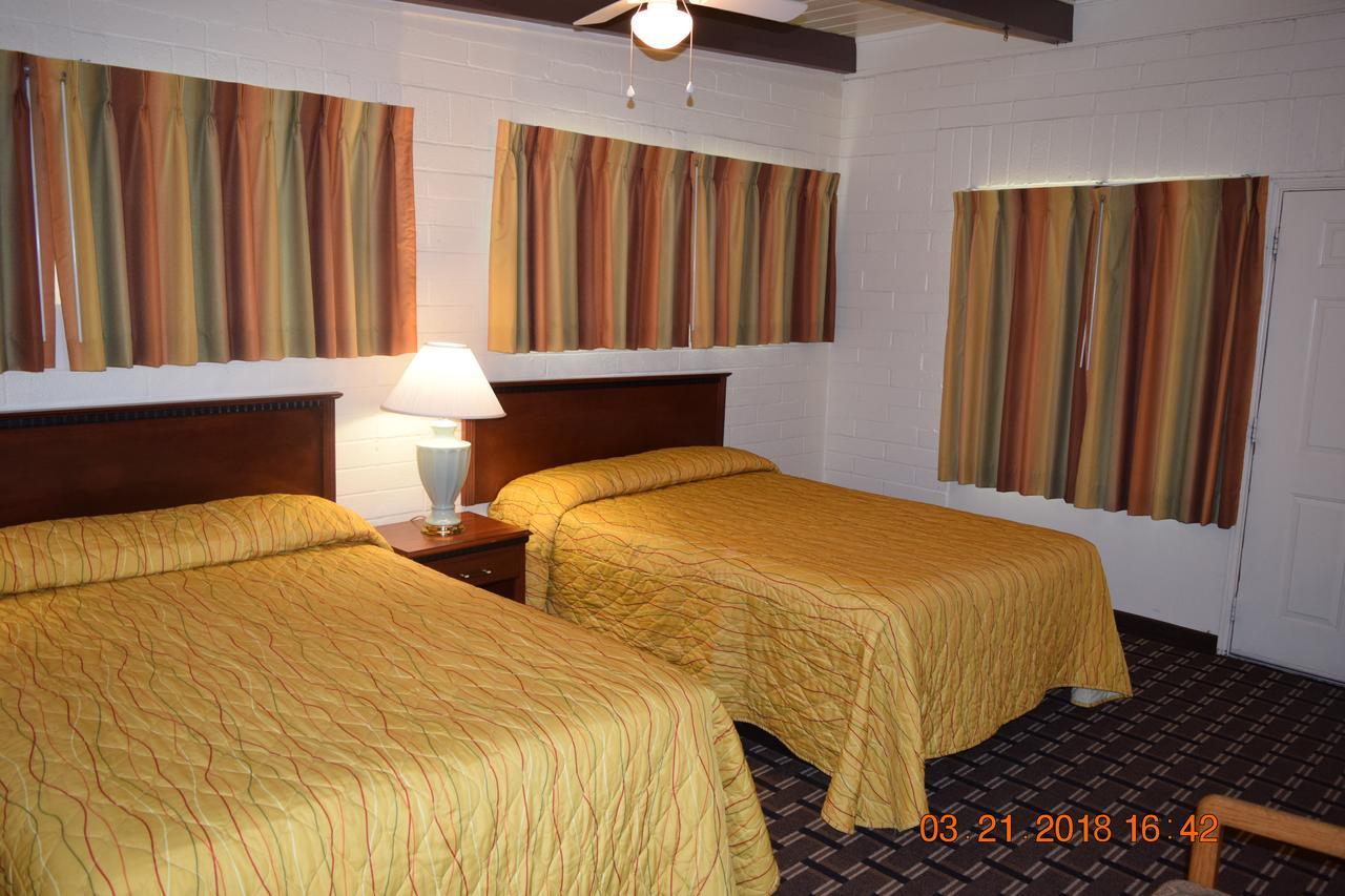 Stanlunds Inn And Suites Borrego Springs Εξωτερικό φωτογραφία