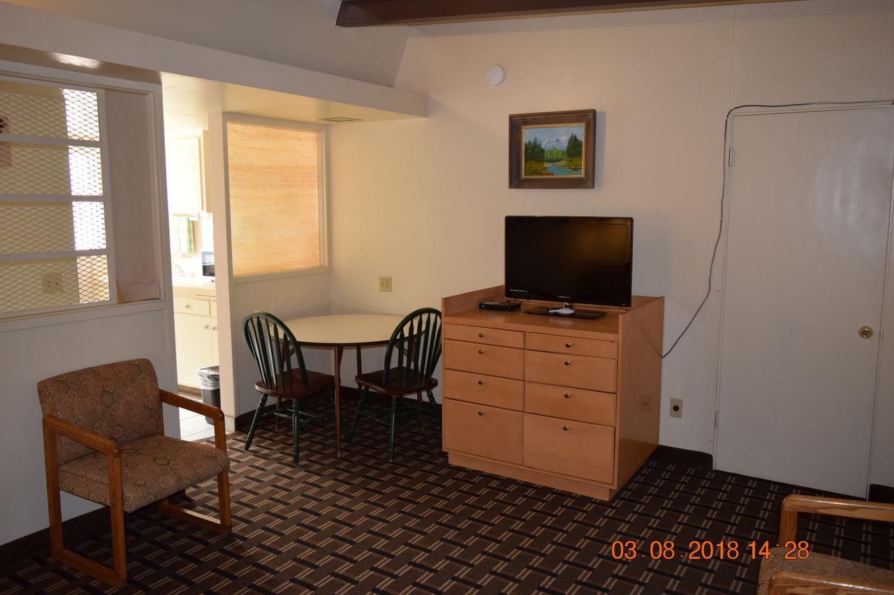 Stanlunds Inn And Suites Borrego Springs Εξωτερικό φωτογραφία